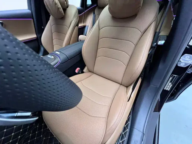 Mercedes-Benz E-Class — Фото автомобиля 4