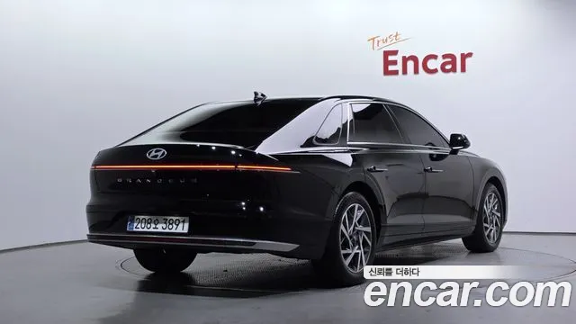 Hyundai Grandeur GN7 — Фото автомобиля 2
