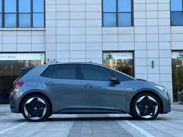 Volkswagen ID.3 — Фото автомобиля 4