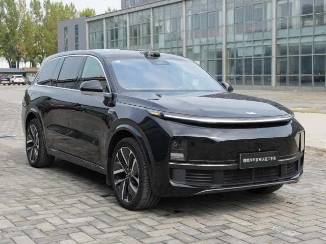 Li Auto L9 — Фото автомобиля 3
