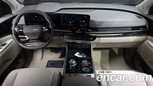 Kia Carnival Generation 4 — Фото автомобиля 10