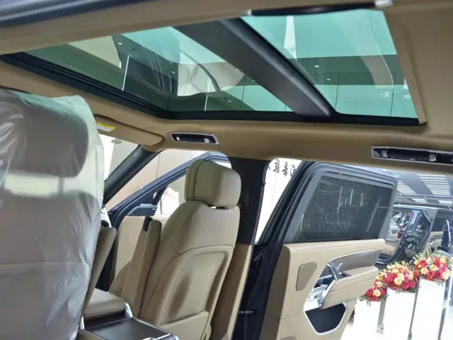 Land Rover Range Rover — Фото автомобиля 14