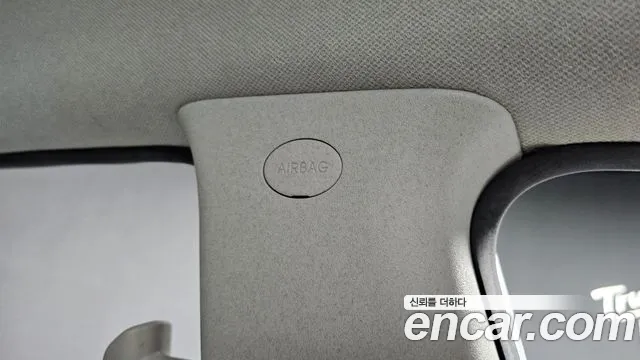 Kia Niro — Фото автомобиля 28