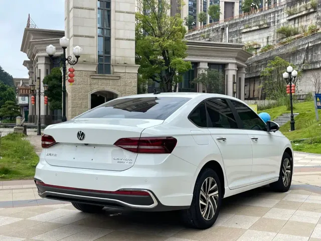 Volkswagen Lavida — Фото автомобиля 9