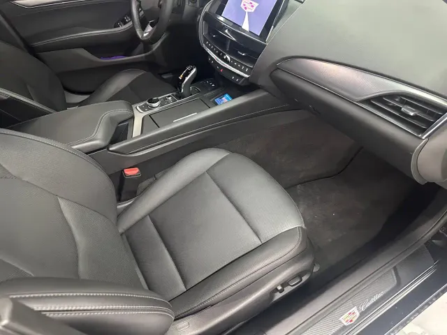 Cadillac CT5 — Фото автомобиля 12