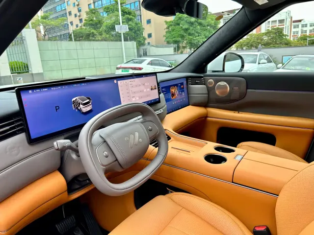 IM Motors LS8 — Фото автомобиля 6