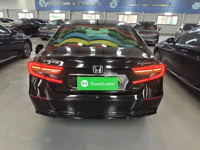 Honda Accord — Фото автомобиля 5