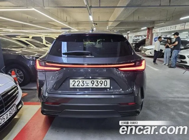 Lexus NX Generation 2 — Фото автомобиля 4