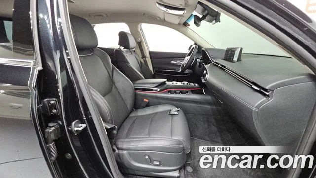 Genesis GV70 — Фото автомобиля 12