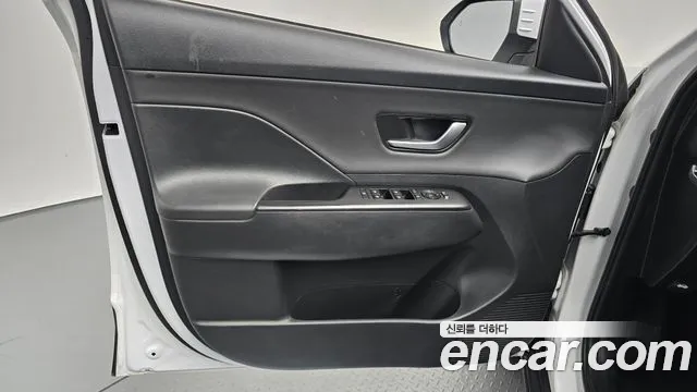Hyundai Kona — Фото автомобиля 13