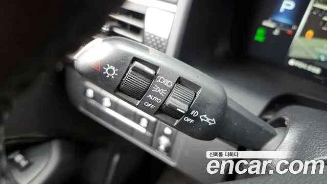 KG_Mobility_Ssangyong Rexton Новый Rexton Sport Дизель 2.2 4WD — Фото автомобиля 17