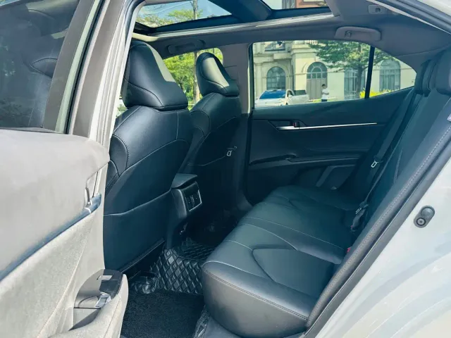 Toyota Camry — Фото автомобиля 12