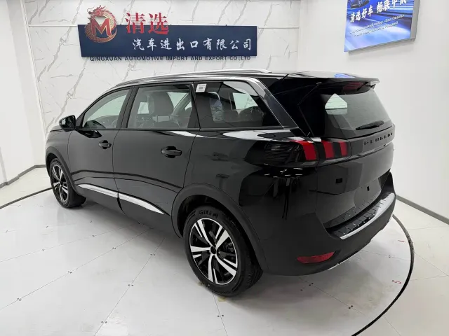 Peugeot 5008 — Фото автомобиля 4