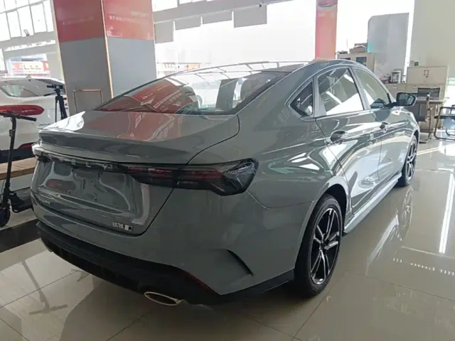 Geely Binrui — Фото автомобиля 6