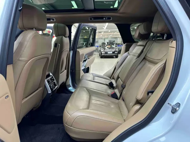 Land Rover Range Rover — Фото автомобиля 11