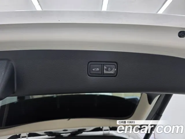 Genesis GV80 2.5T Бензин 2WD — Фото автомобиля 13