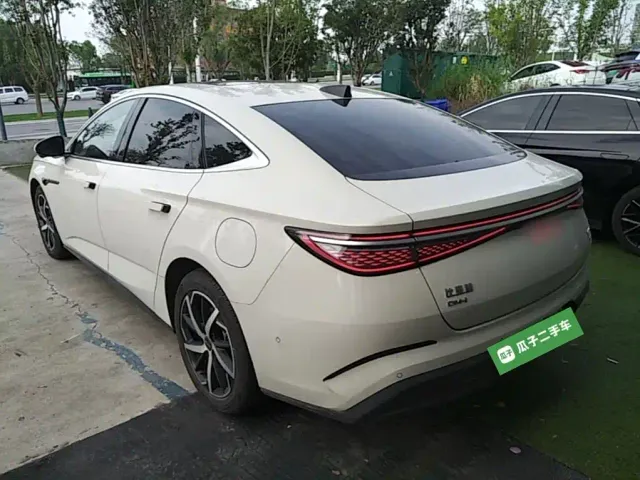 BYD Seal 07 DM-i 2026 DM-i 1.5T 230km Flagship — Фото автомобиля 4