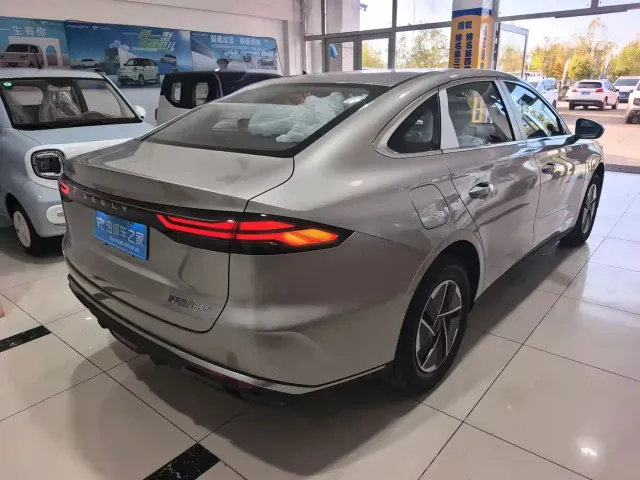 Geely Galaxy Stellar 6 — Фото автомобиля 4