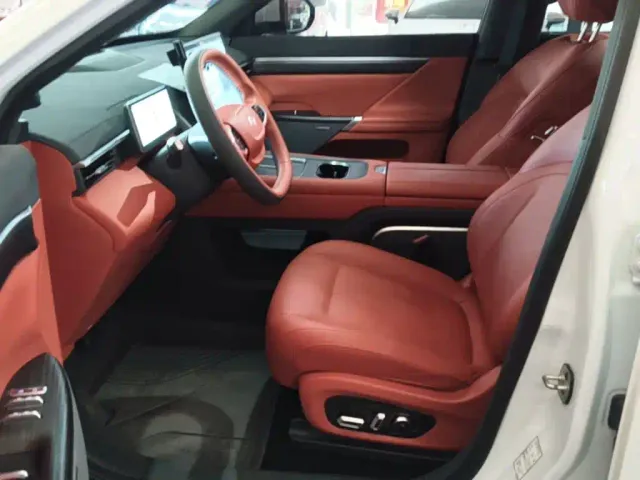 Dongfeng eπ 008 — Фото автомобиля 14