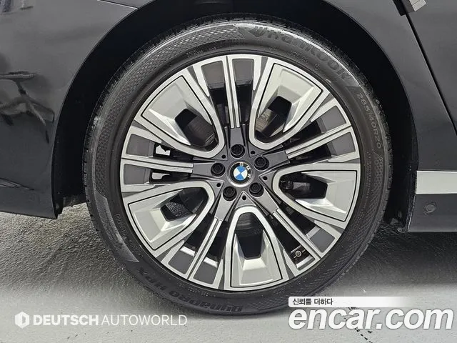 BMW 7 Series G70 — Фото автомобиля 5