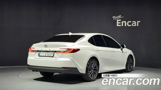 Toyota Camry XV80 — Фото автомобиля 2