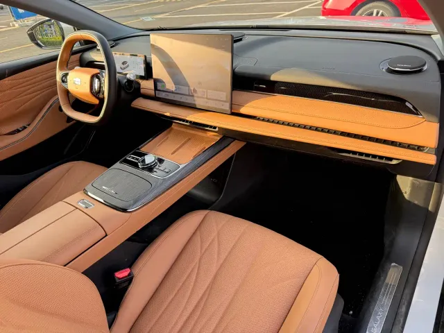 Geely Galaxy Xingyao 8 — Фото автомобиля 10