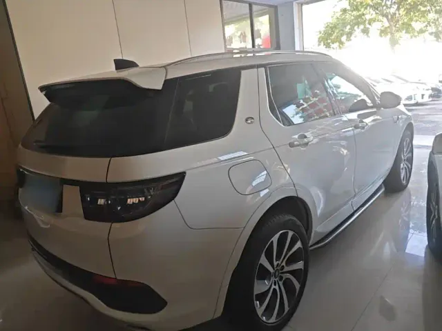 Land Rover Discovery Sport — Фото автомобиля 6