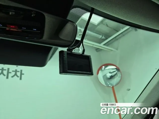 Hyundai Santafe Santa Fe (MX5) Бензин 2.5T 2WD — Фото автомобиля 16