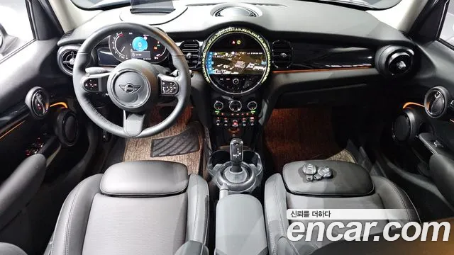 MINI Cooper — Фото автомобиля 7