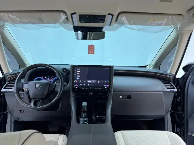 Toyota Vellfire — Фото автомобиля 22