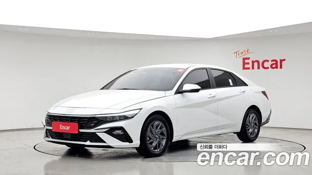 Фотография автомобиля — Hyundai Avante CN7