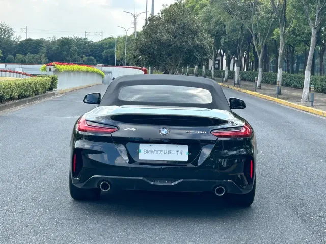 BMW Z4 — Фото автомобиля 9