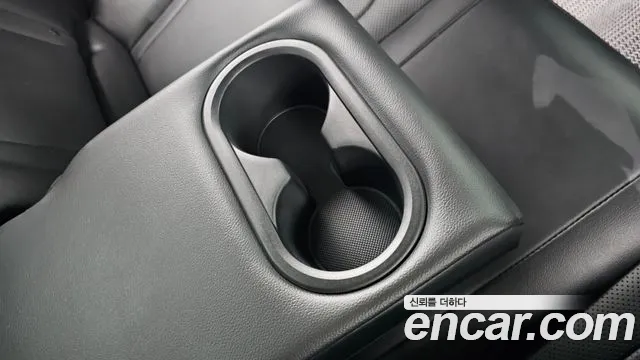 Hyundai Avante CN7 — Фото автомобиля 30