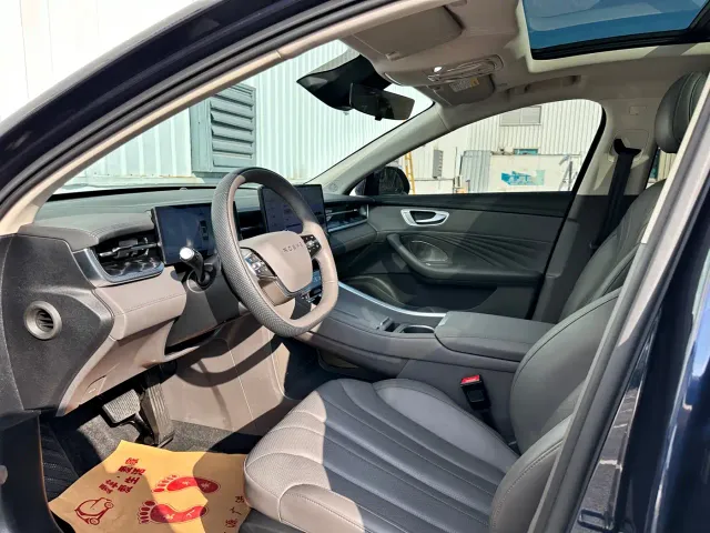 Roewe M7 DMH — Фото автомобиля 4