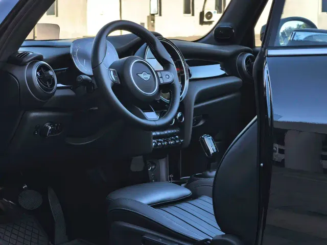 MINI Hatch — Фото автомобиля 7