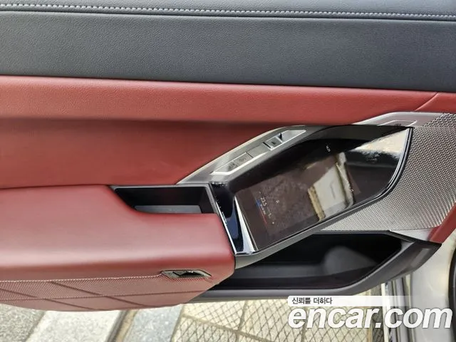BMW 7 Series G70 — Фото автомобиля 14