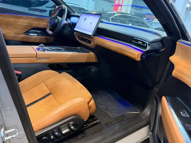 Mazda EZ-6 — Фото автомобиля 10