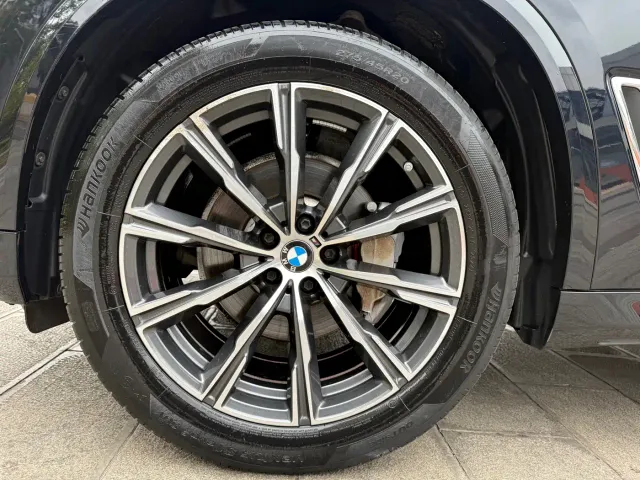 BMW X5 — Фото автомобиля 14