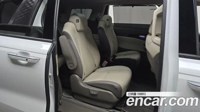 Kia Carnival 4th Gen — Фото автомобиля 17