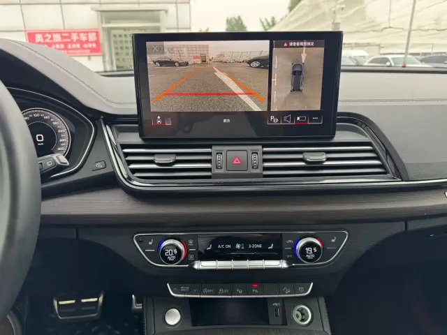 Audi Q5L — Фото автомобиля 14