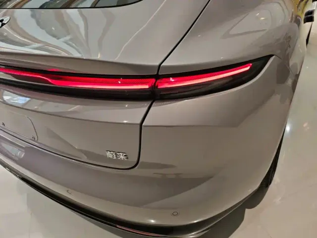 Nio ET5 — Фото автомобиля 7