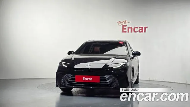 Toyota Camry — Фото автомобиля 2