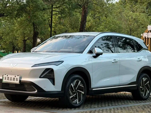 Фотография автомобиля — Wuling Starlight S