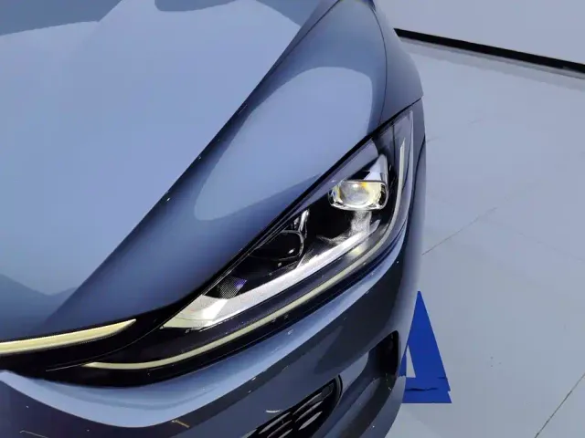 Volkswagen Lamando — Фото автомобиля 5
