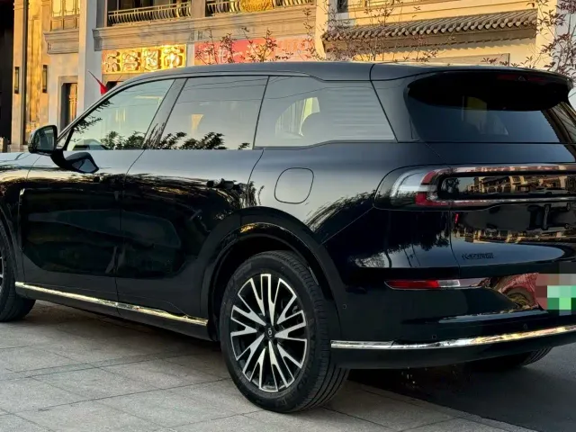 Changan Qiyuan Q07 — Фото автомобиля 9