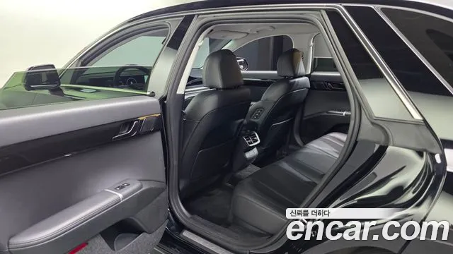 Hyundai Grandeur GN7 — Фото автомобиля 16
