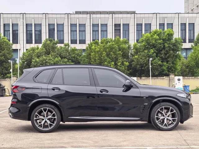BMW X5 — Фото автомобиля 3