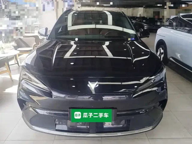 Arcfox Alpha T5 — Фото автомобиля 2