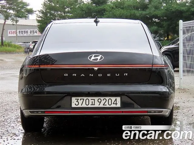 Hyundai Grandeur — Фото автомобиля 4