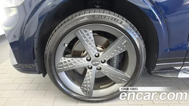 Genesis GV70 — Фото автомобиля 5